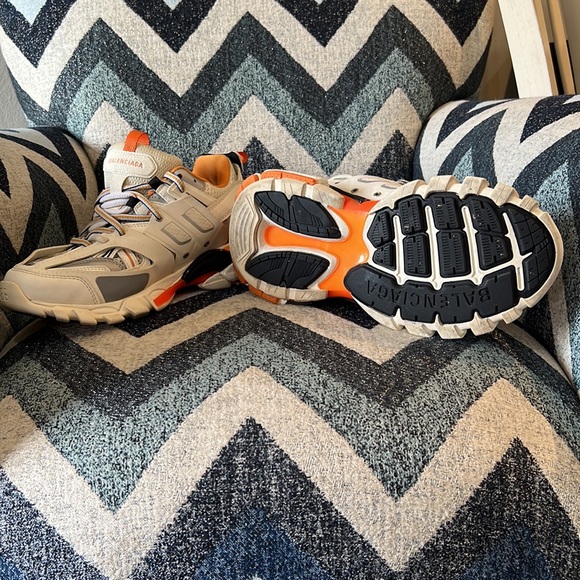 Balenciaga MEN'S TRACK SNEAKER IN WHITE Size 7 EU 40 - Picture 13 of 13